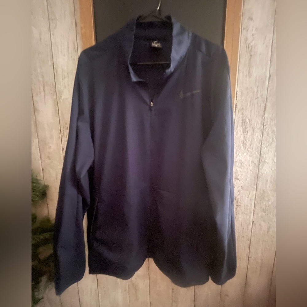 Nike dri-fit Size XL Navy Blue Zippered Windbreaker/Golf Jacket